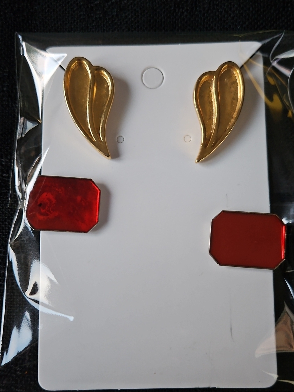 Vintage Square Red And Gold Tone Leaf Clip-On Earrings